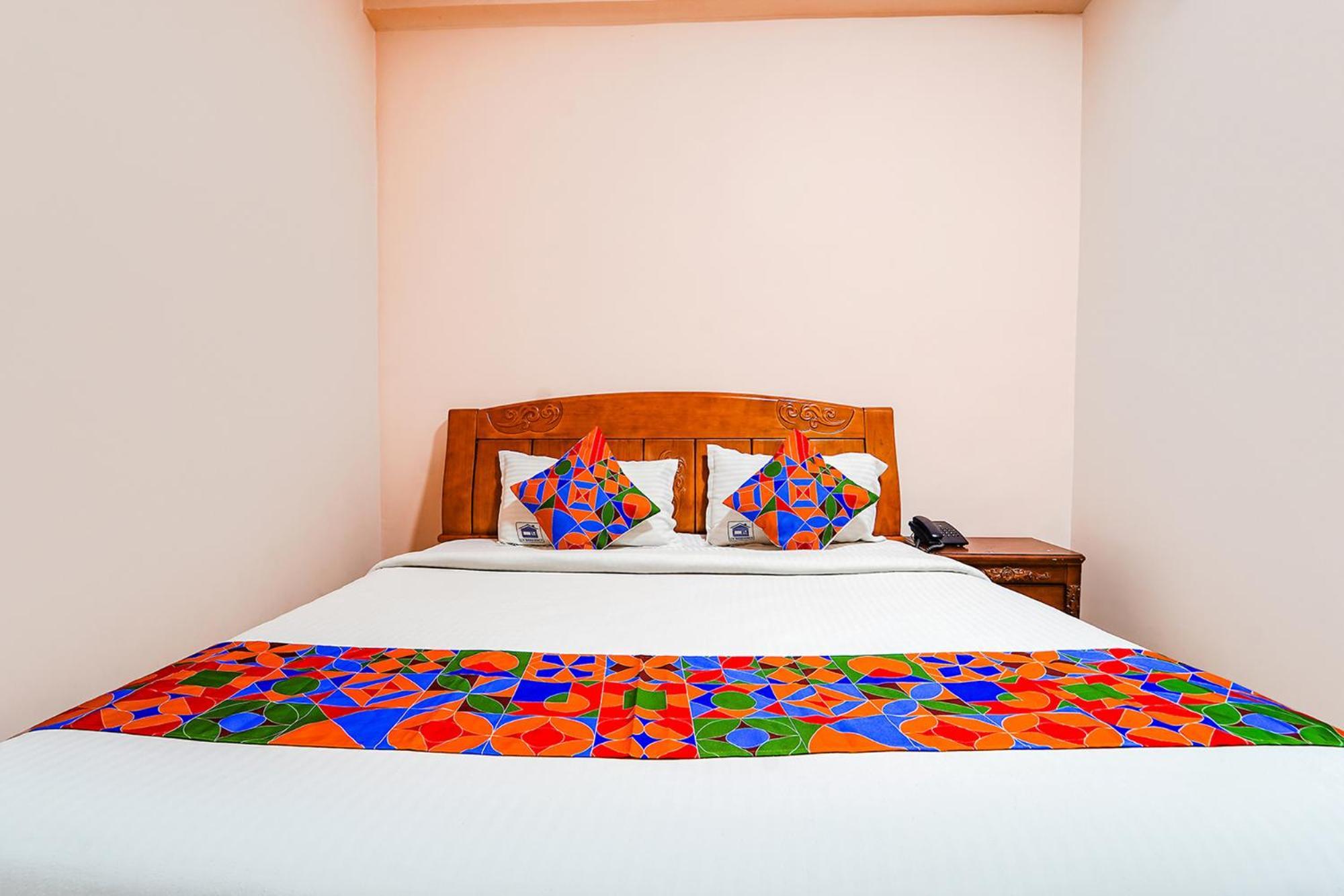 Fabexpress Uv Residency - 700M From Coimbatore International Airport Irugur Экстерьер фото