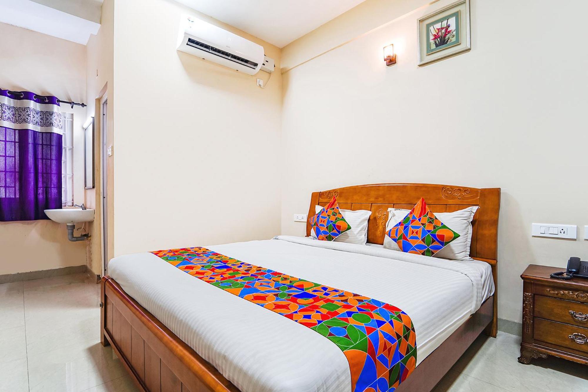 Fabexpress Uv Residency - 700M From Coimbatore International Airport Irugur Экстерьер фото