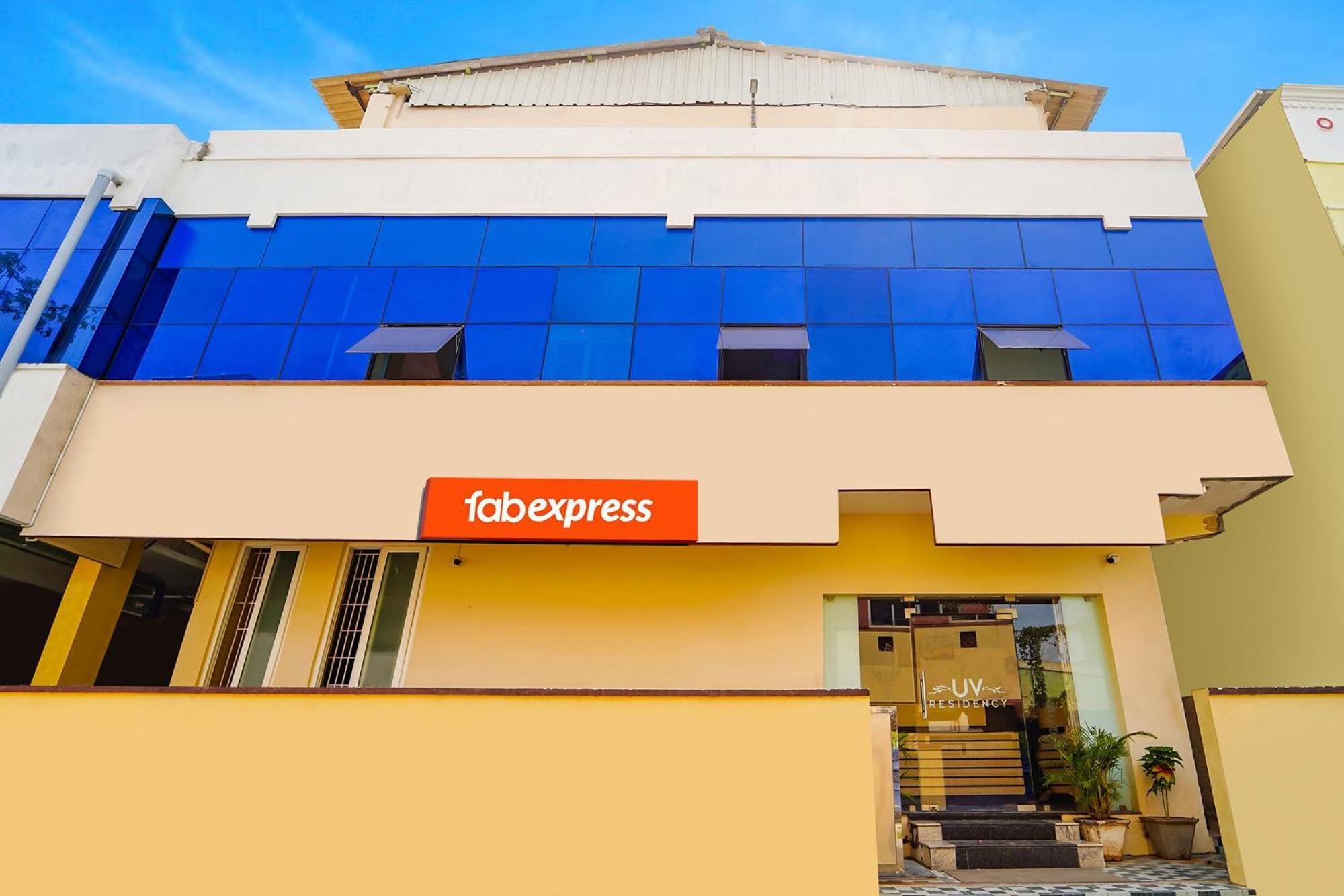 Fabexpress Uv Residency - 700M From Coimbatore International Airport Irugur Экстерьер фото